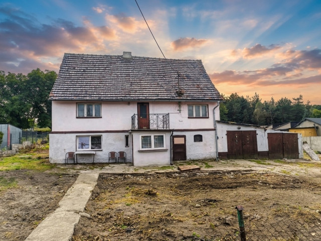 Dom do remontu / rozbiórki na działce z ogromnym potencjałem 1900 m²